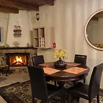 Dağ evi Horizon Nest Parnassos Chalet! *
