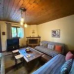 Dağ evi Horizon Nest Parnassos Chalet!