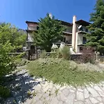 Horizon Nest Parnassos Chalet! 샬레 *