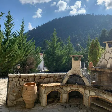 Horizon Nest Parnassos Chalet! شاليه Eptálofos