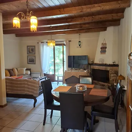 شاليه Horizon Nest Parnassos Chalet!